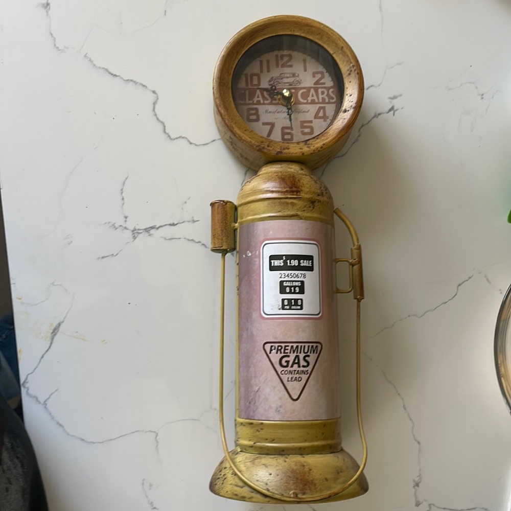 Gas Pump Clock Gem